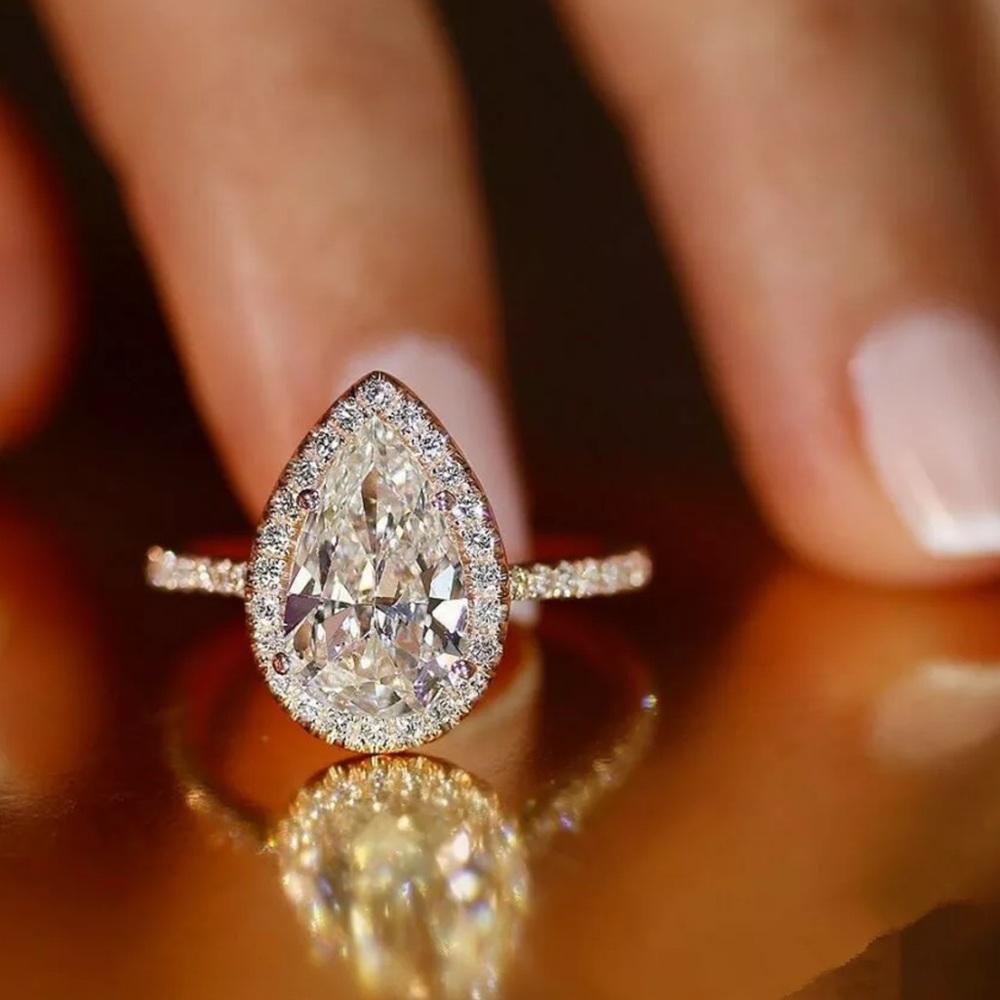 Elegant 925 Silver White Sapphire Ring! - Picture 5 of 5
